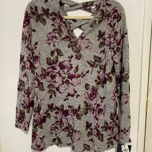 BRAND NEW Floral Sleeve with Criss Cross Back